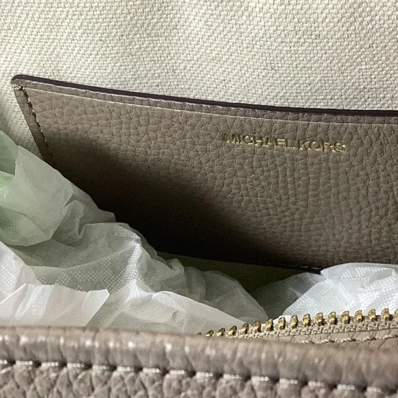 Michael Kors
Romee Small East West Satchel - Picture 11 of 15